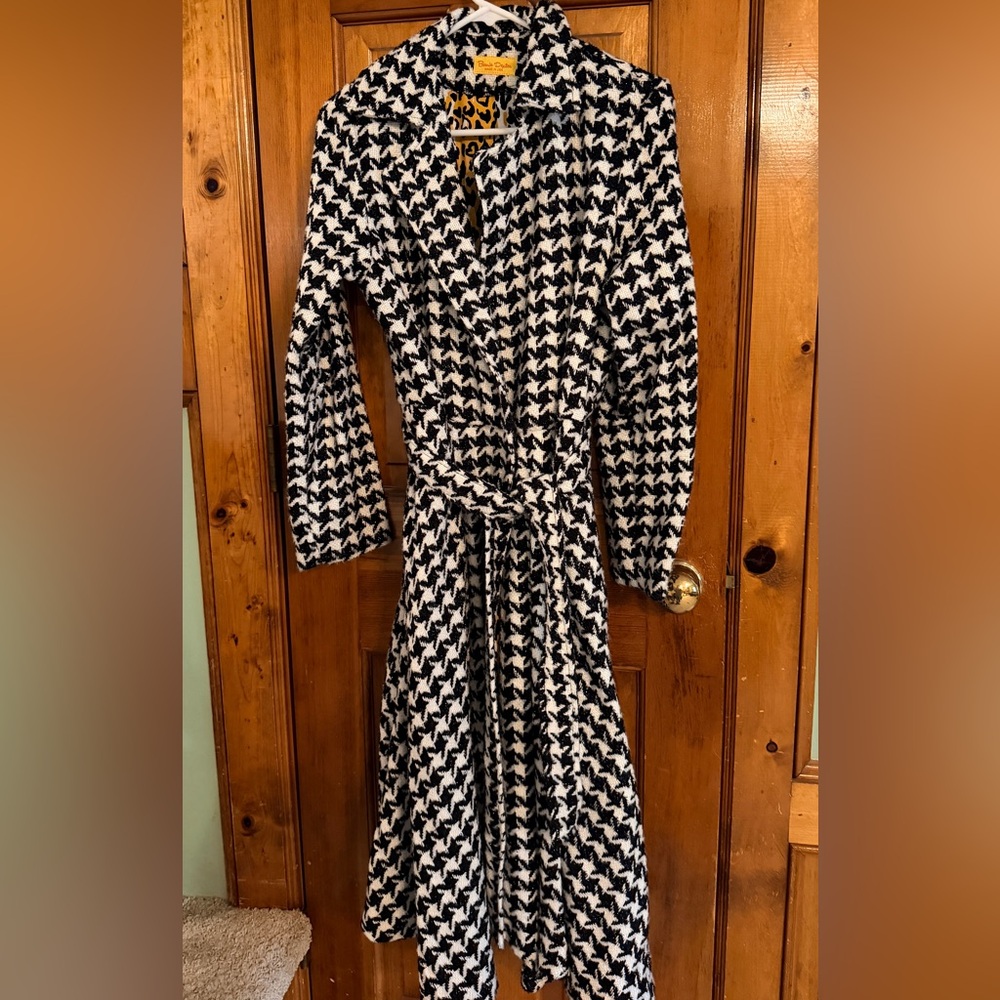 Bernie Dexter Monochrome Houndstooth Long Sleeve Coat